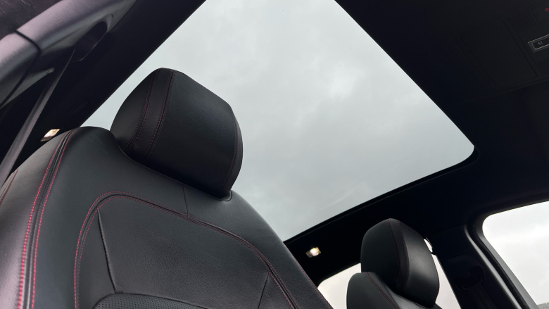 Jaguar E-Pace 2.0d Chequered Flag Edition 5dr Auto Diesel Estate